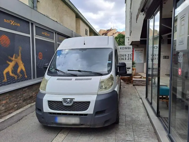 selidbe kombijem surčin