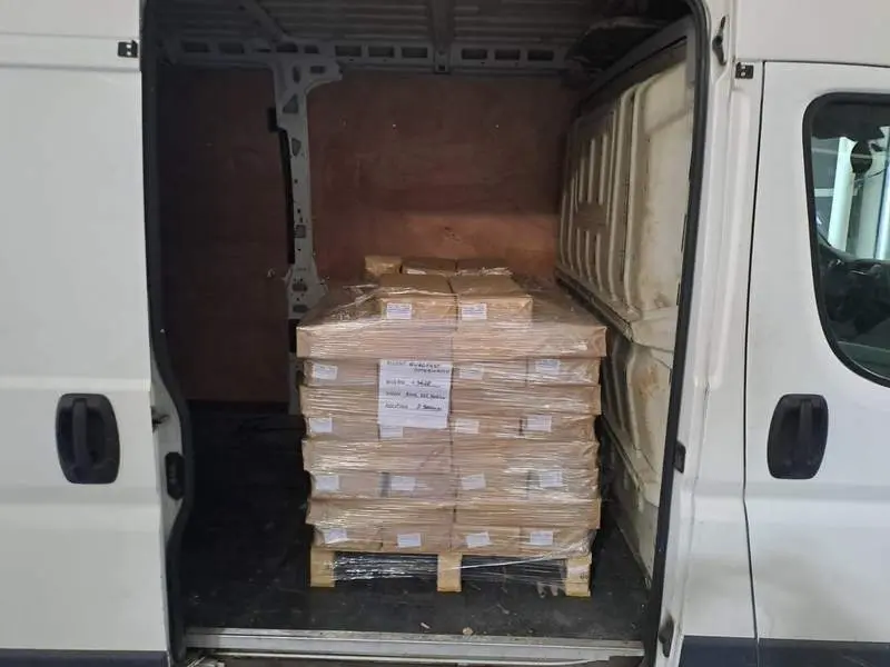 transoport robe kombijem beograd
